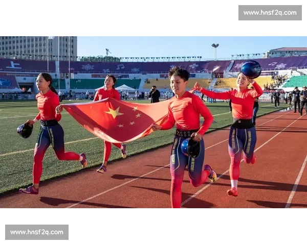 女子垒球赛激烈开战 展现团队协作与运动精神精彩纷呈